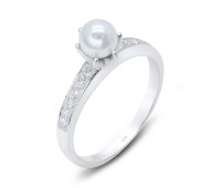 Silver Ring Decorated With Pearl and CZ Setting NSR-2892